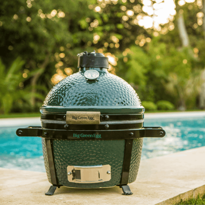 Big Green Egg MiniMax Ceramic Kamado Grill Grills 119650 Flame Authority