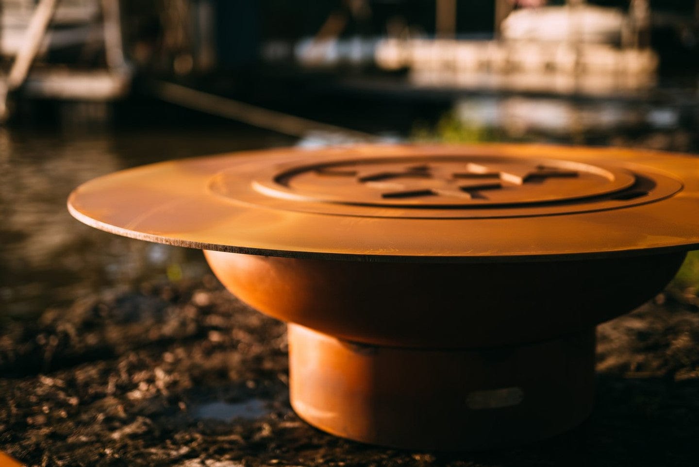 Fire Pit Art Saturn w/lid - Thumbnail 3